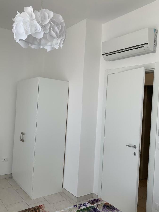 Appartamento Pineta A Mare Montesilvano Marina Екстериор снимка